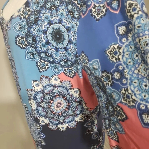 Sunsets & Sweet Tea Womans Size PXL Blue/pink Shift Dress. - Picture 4 of 9